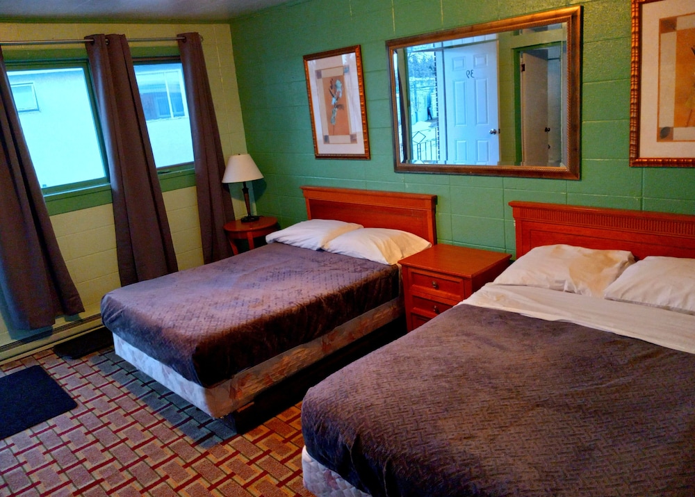 Standard Double Room, 2 Double Beds photo 2