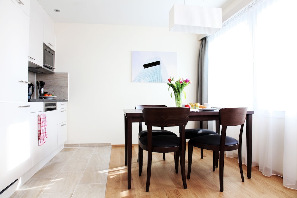 Apartment, 1 Bedroom, Ground Floor photo 3
