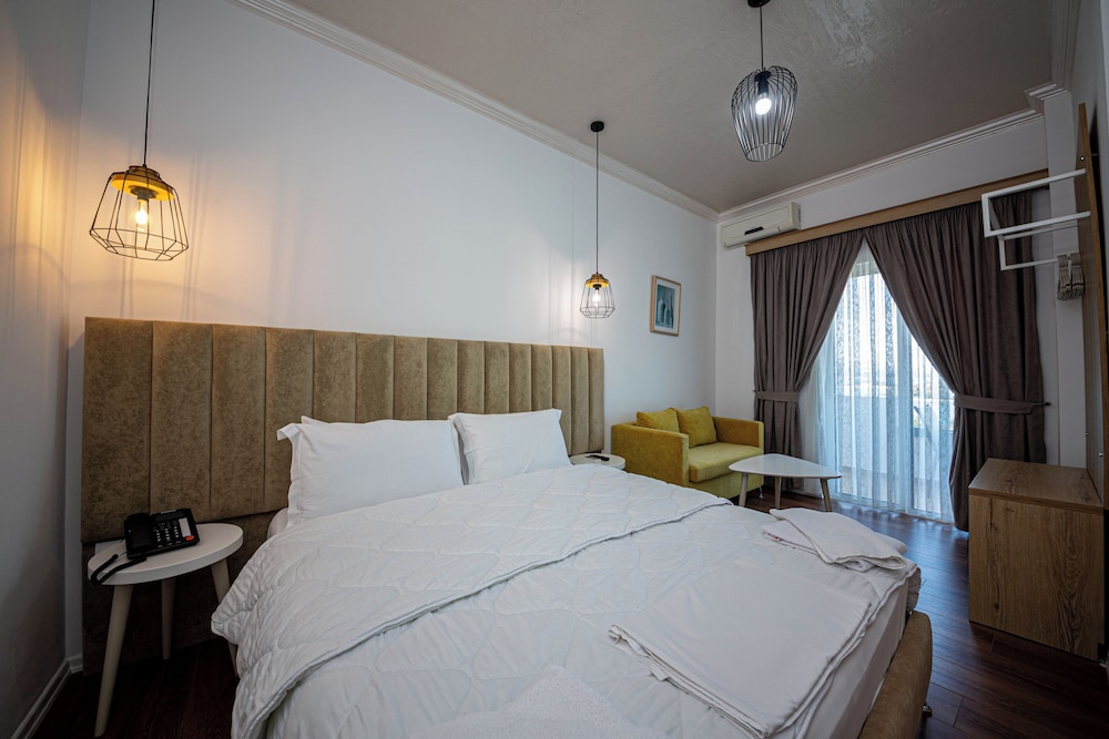 Double Room, Balcony, Sea View photo 1