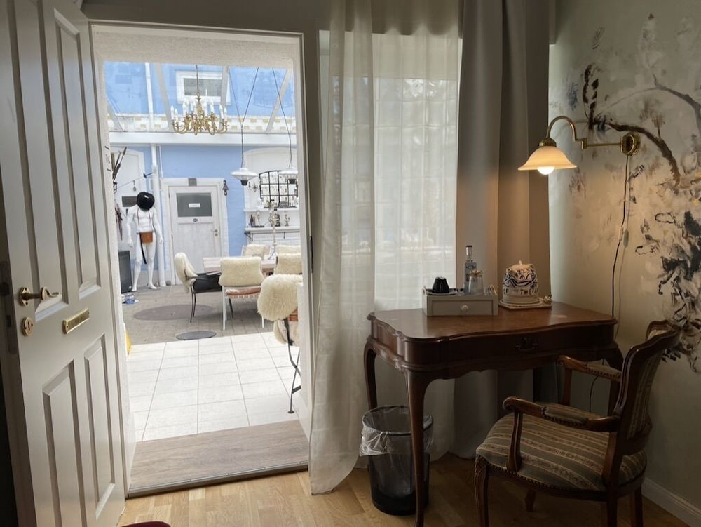 Single Room photo 3