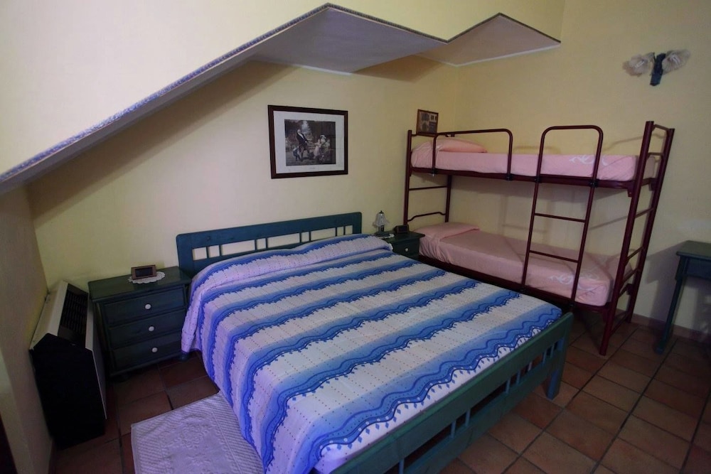 Triple Room, Garden View photo 2