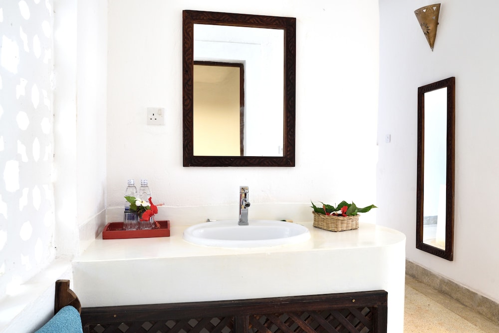 Monsoon Villa photo 2