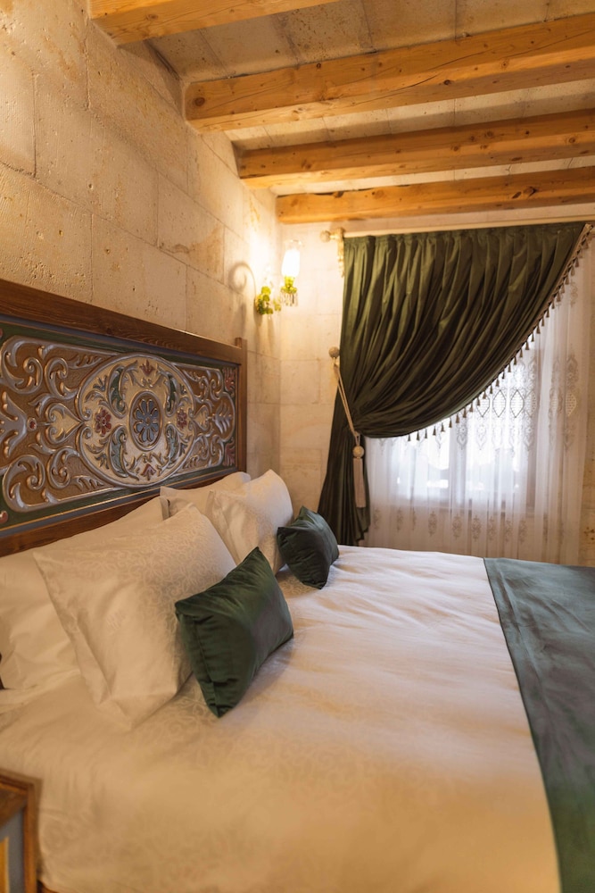 Jakuzili Suite - Photo 11