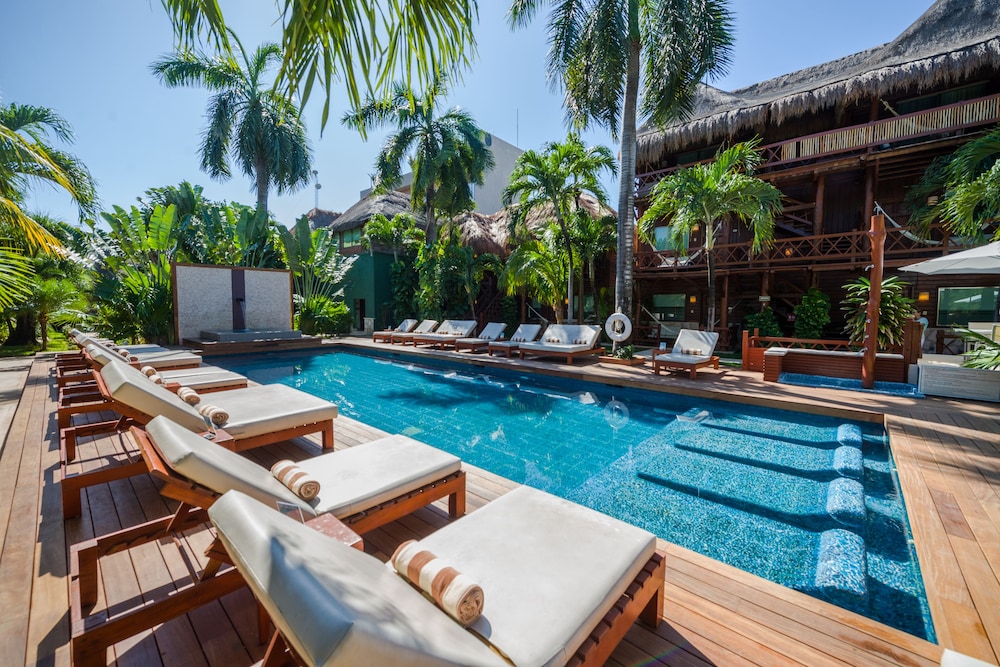Two Double Beds with Buffet Breakfast, Spa Access and Daily Massage for Couples - Photo 9