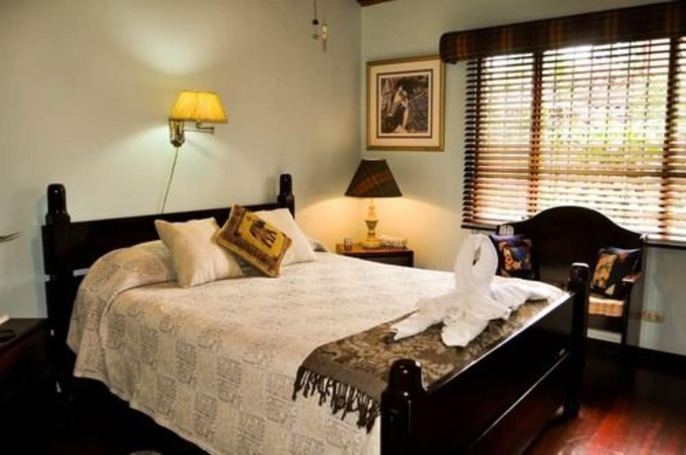 Queen Suite photo 2