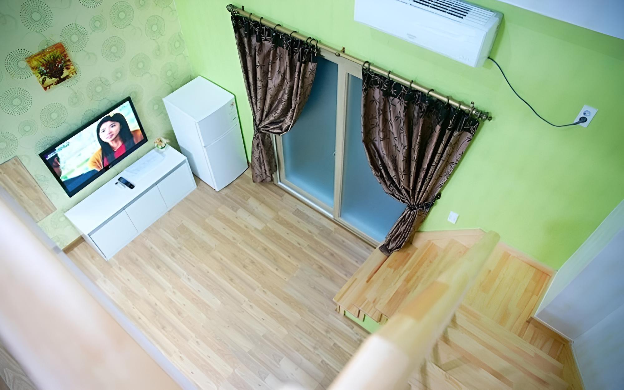 Room (Room 302 on the 14th floor) - Photo 7