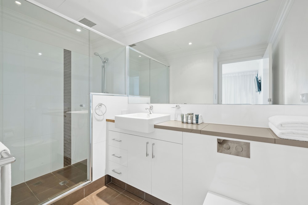 Two bedroom Palladio View - Photo 9
