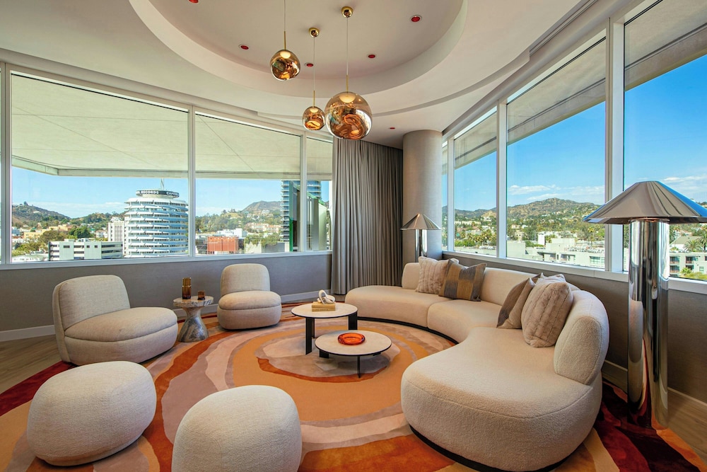Penthouse Suite