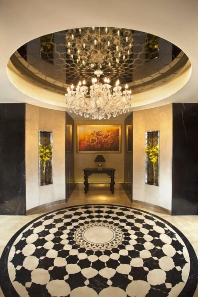 Presidential Suite with Bath Tub, Club Lounge Access photo