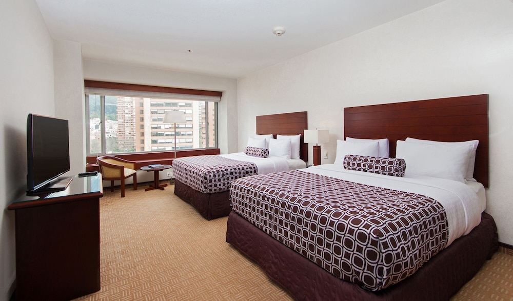 Deluxe Room, 2 Twin Beds - Photo 1