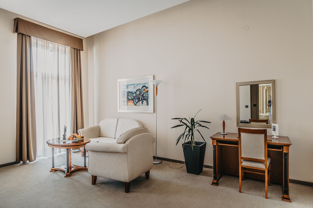 Premium Double Room photo 3
