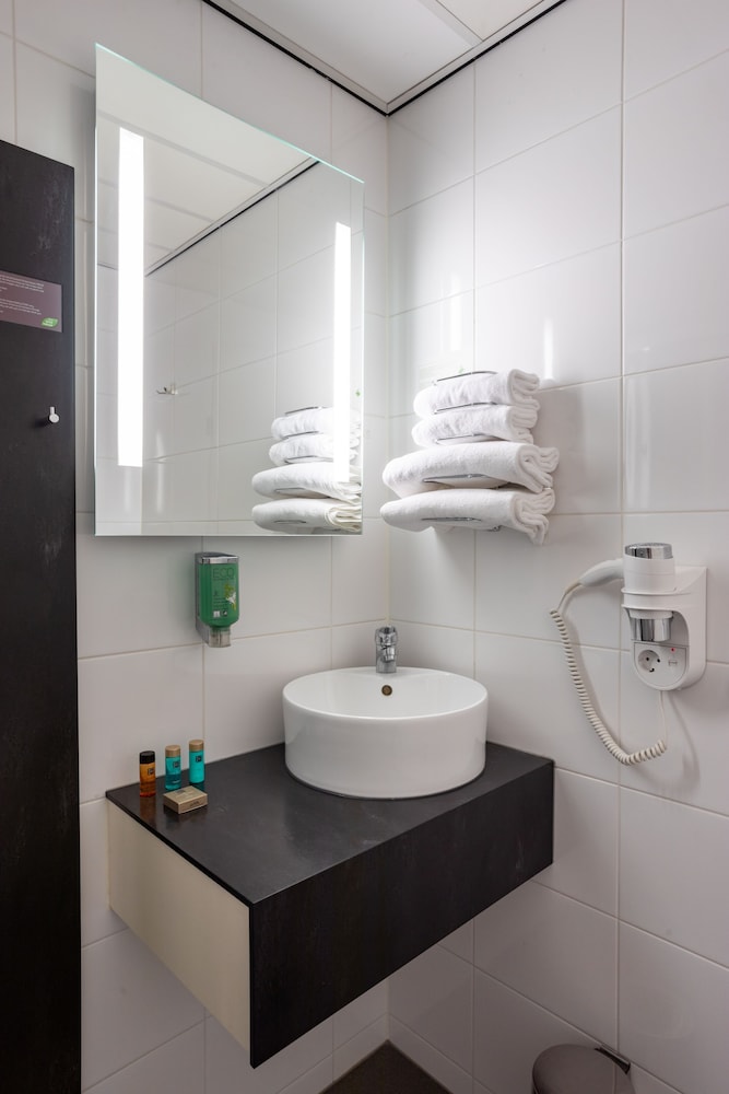 Comfort Room photo 2