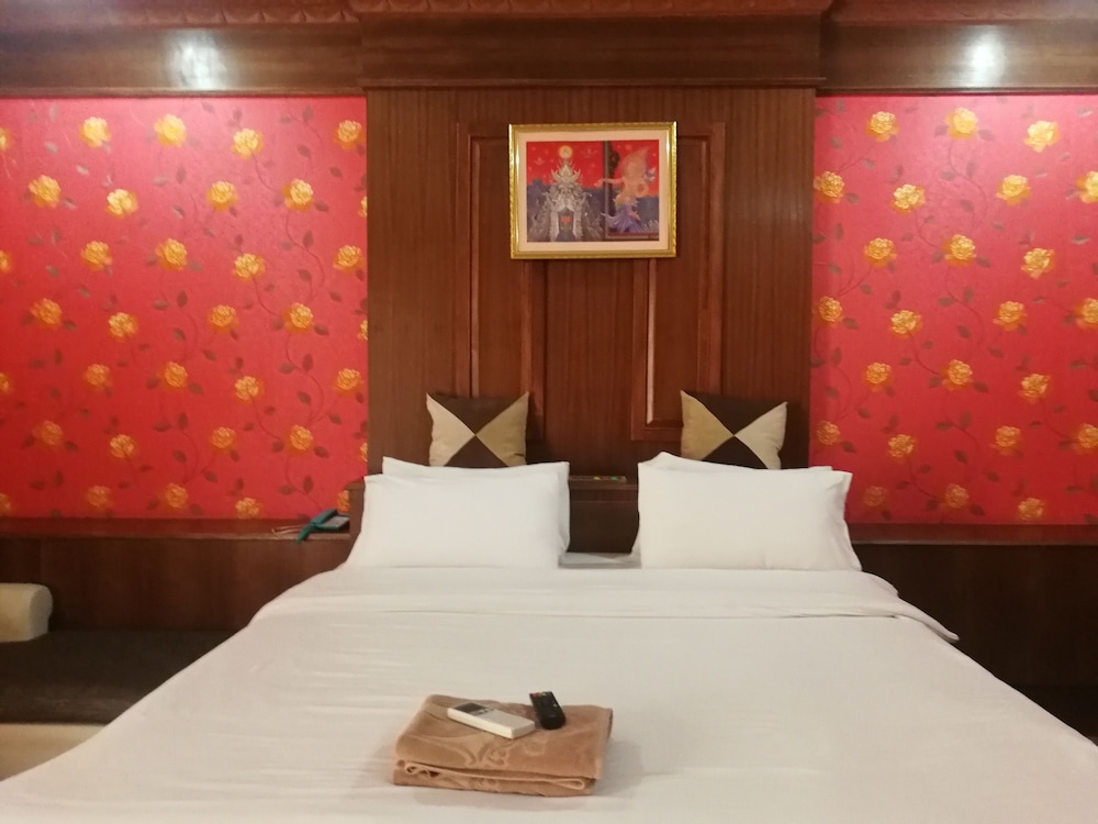 Superior Double Room with Jetted Tub photo 2
