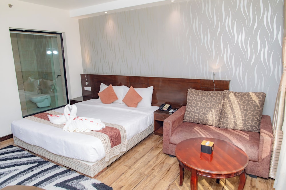 Deluxe Double Room photo 3