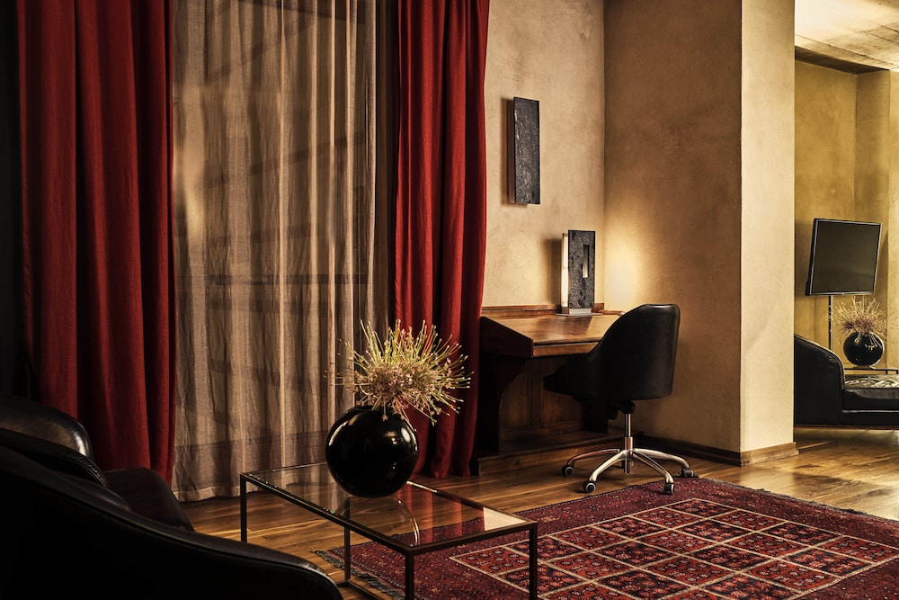 Apartment - Photo 1