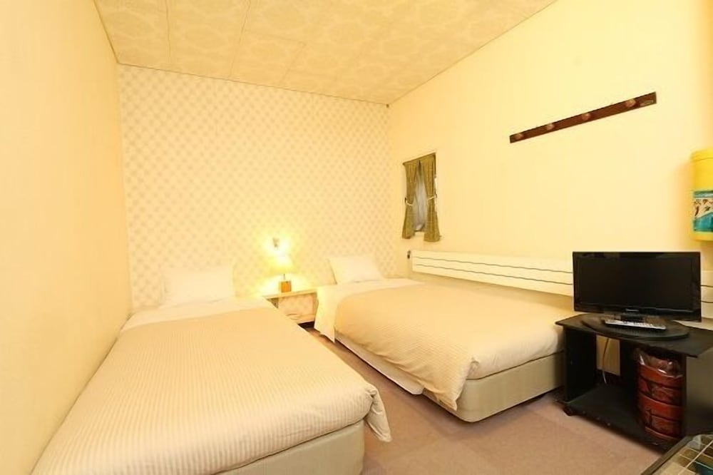 Standard Twin Room photo 1
