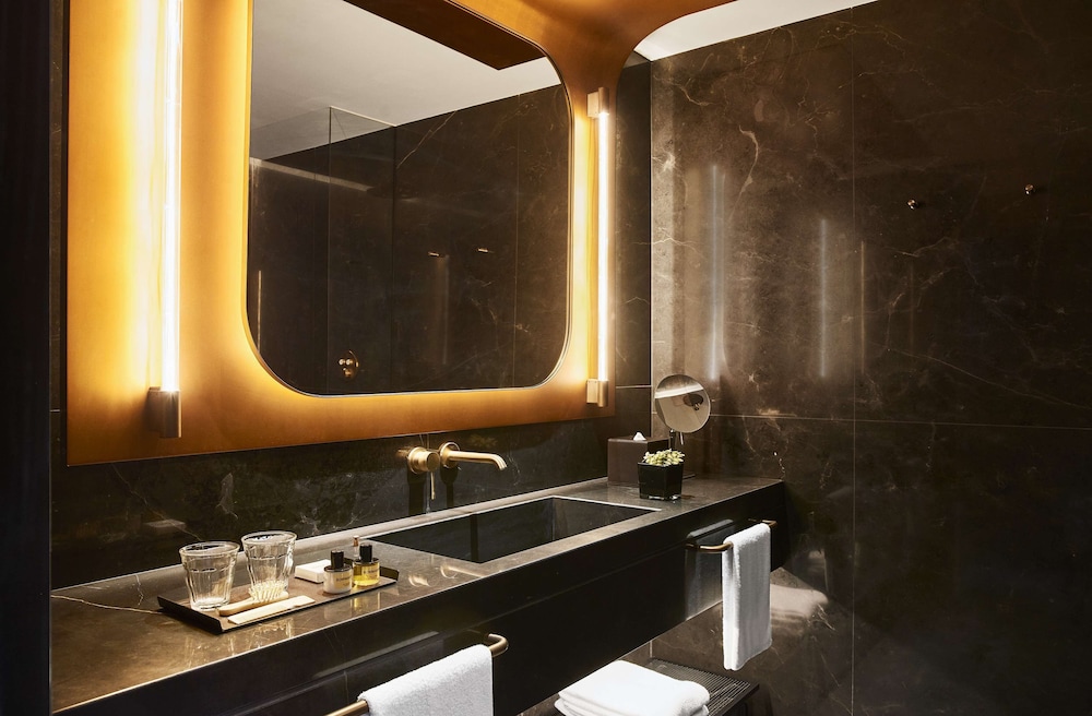 Suite, 2 Bedrooms