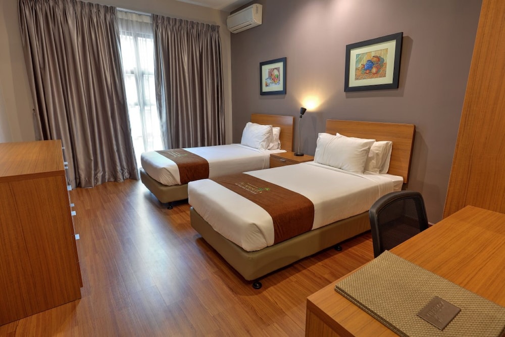 Suite Premier (Family With King & Twin Beds)