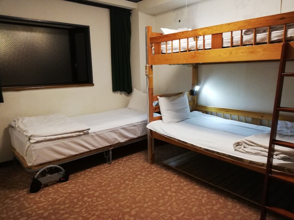 Quintuple Room with Bathroom photo 2