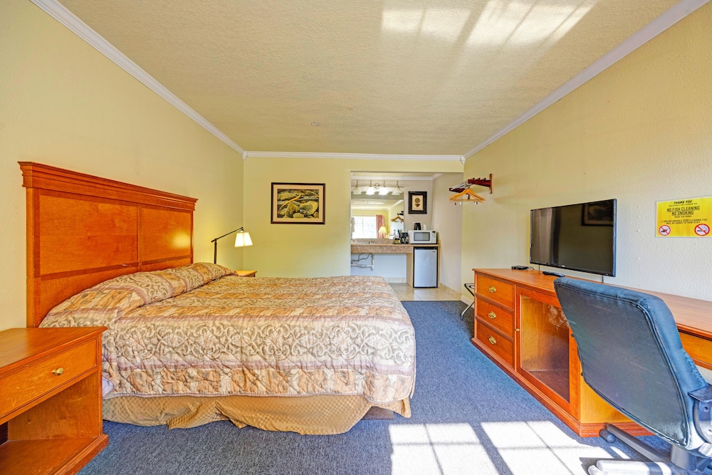 Room, 1 Queen Bed, Non Smoking