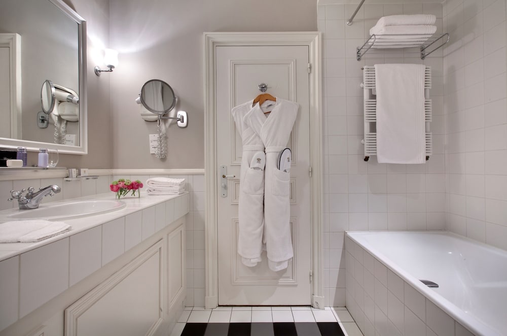 Classic Double or Twin Room - Photo 2