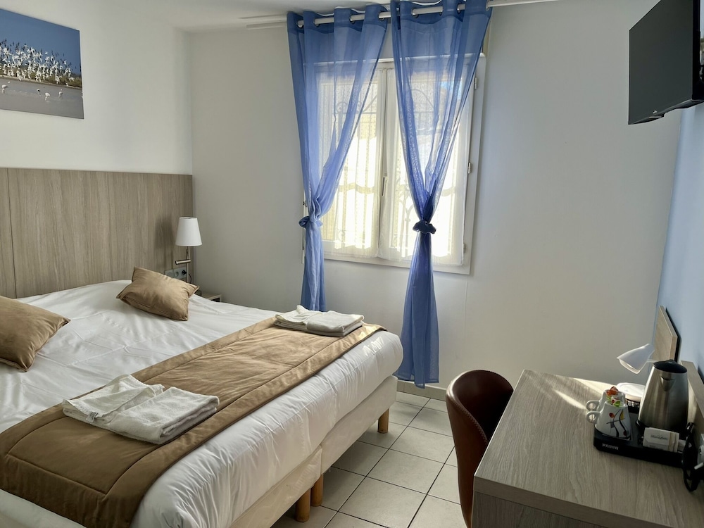 Standard Double Room photo 3