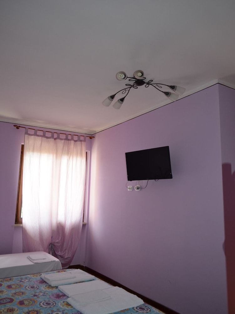 Quadruple Room (Eugenia) photo 2