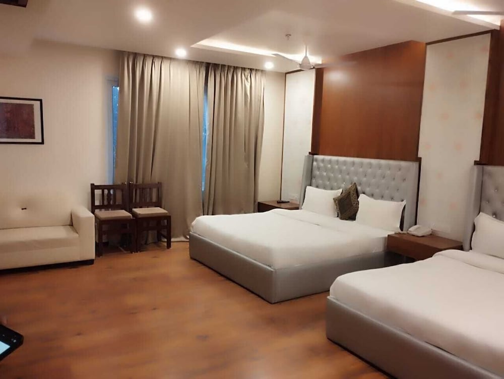 Family Suite - Photo 1