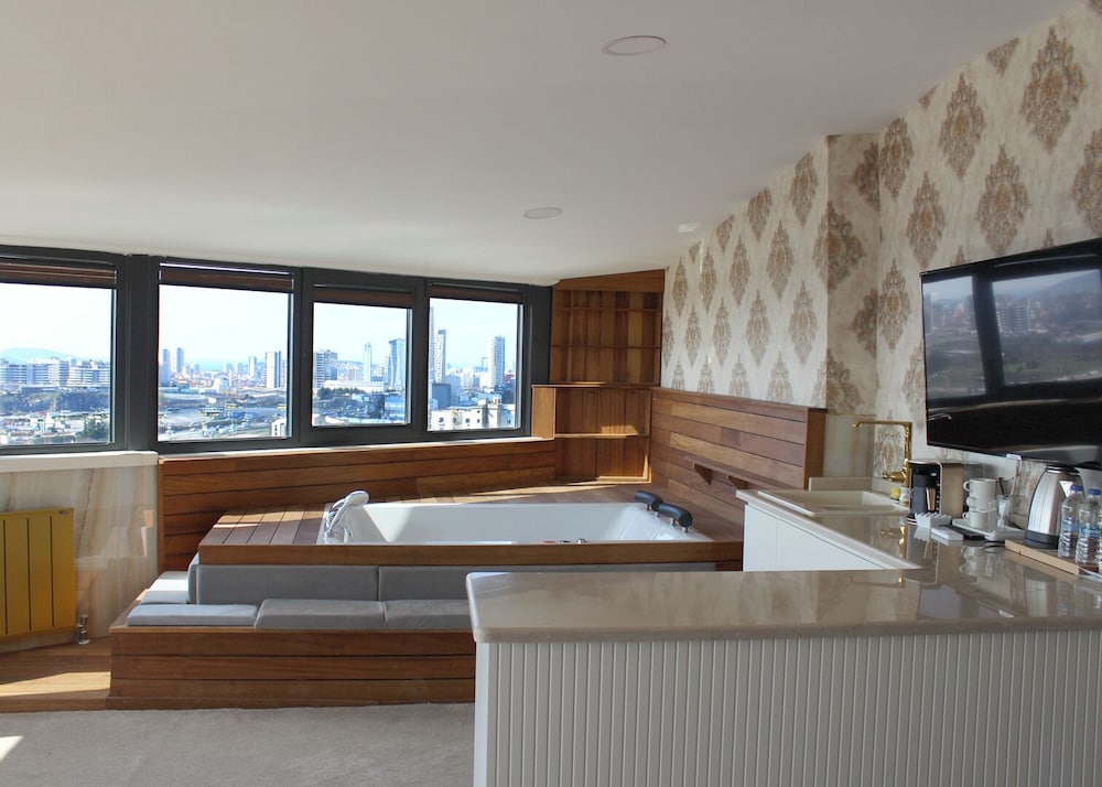 Deluxe Room, 1 Bedroom, Sea View photo 1