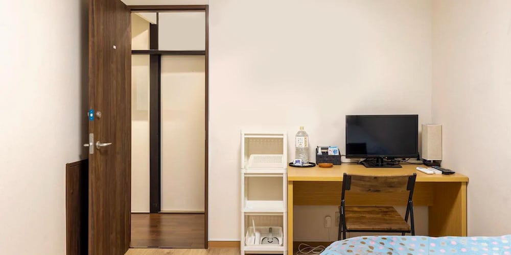 Basic Single Room, Non Smoking (205) photo 1