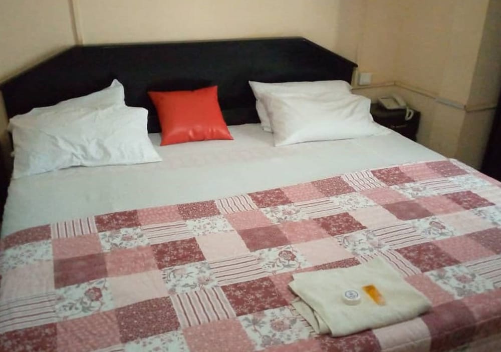 Economy Double Room photo 3