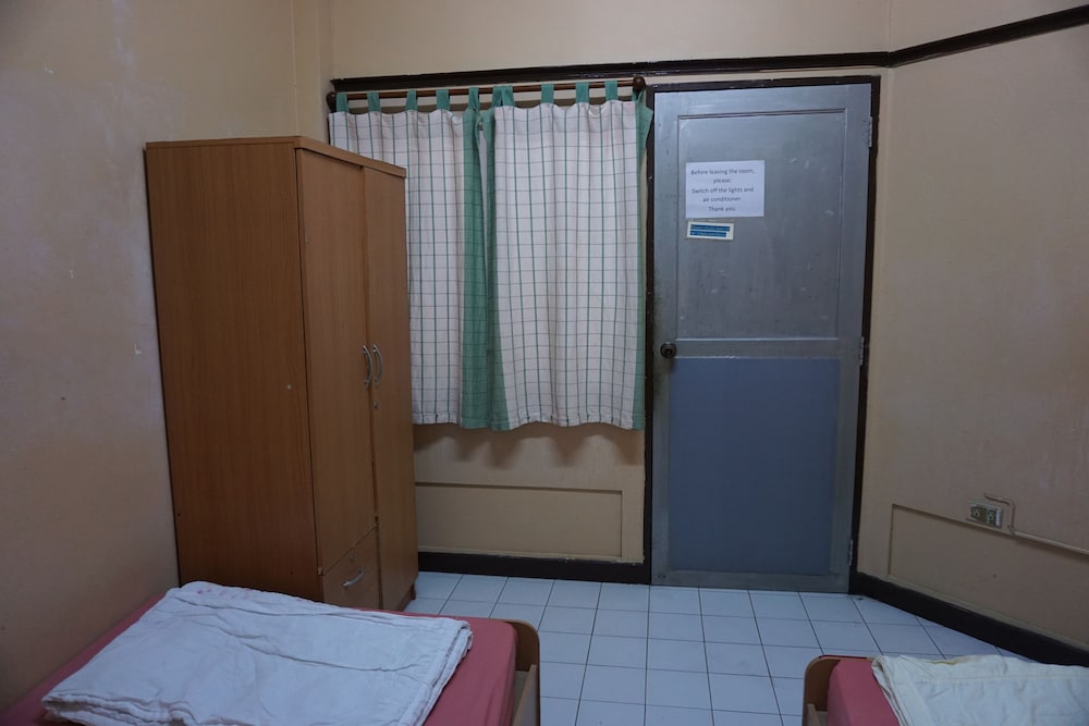 Premium Twin Room, Shared Bathroom photo 3