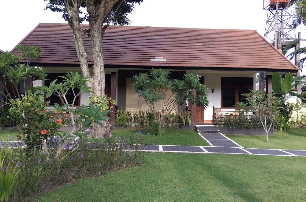 Deluxe Twin Room, 2 Twin Beds, Balcony, Partial Sea View