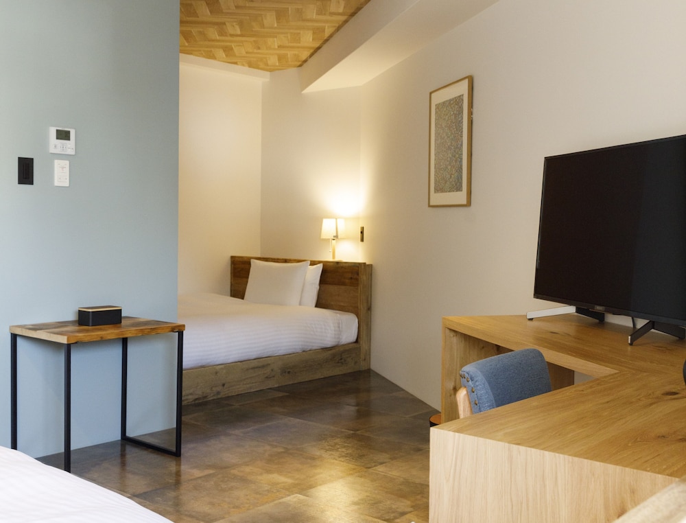Standard Twin Room - Photo 3