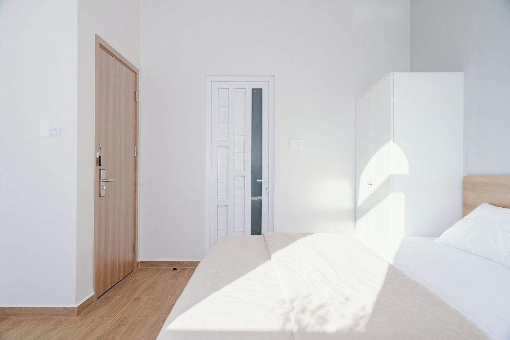 Superior Room, Hill View