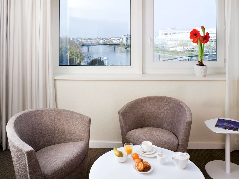 Executive Room, 1 Double Bed with Sofa bed photo 2