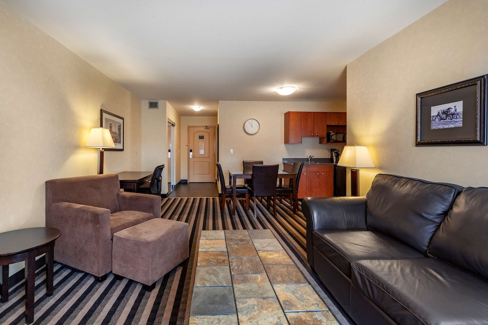 Suite, 1 King Bed, Non Smoking, Fireplace