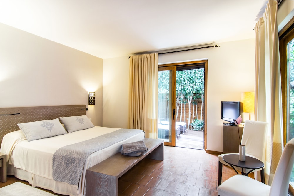 Superior Triple Room photo 2