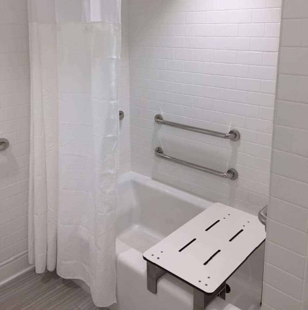 Suite, 1 King Bed with Sofa bed, Mobility Accessible, Balcony (Partial Ocean View)