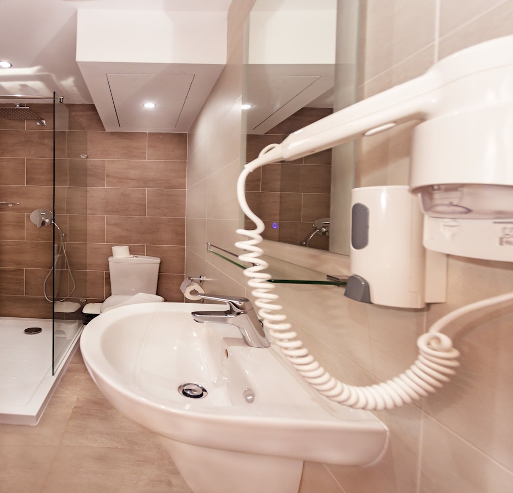 Deluxe Twin Room, Balcony photo 3