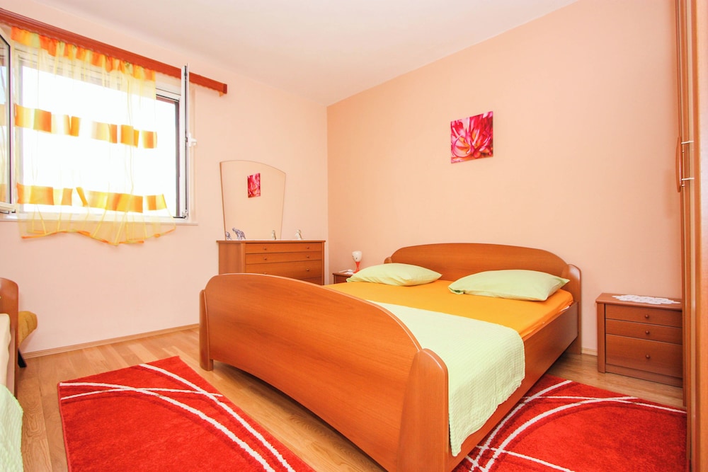 Apartment (A1)