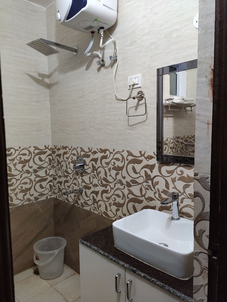 Deluxe Double Room - Photo 3
