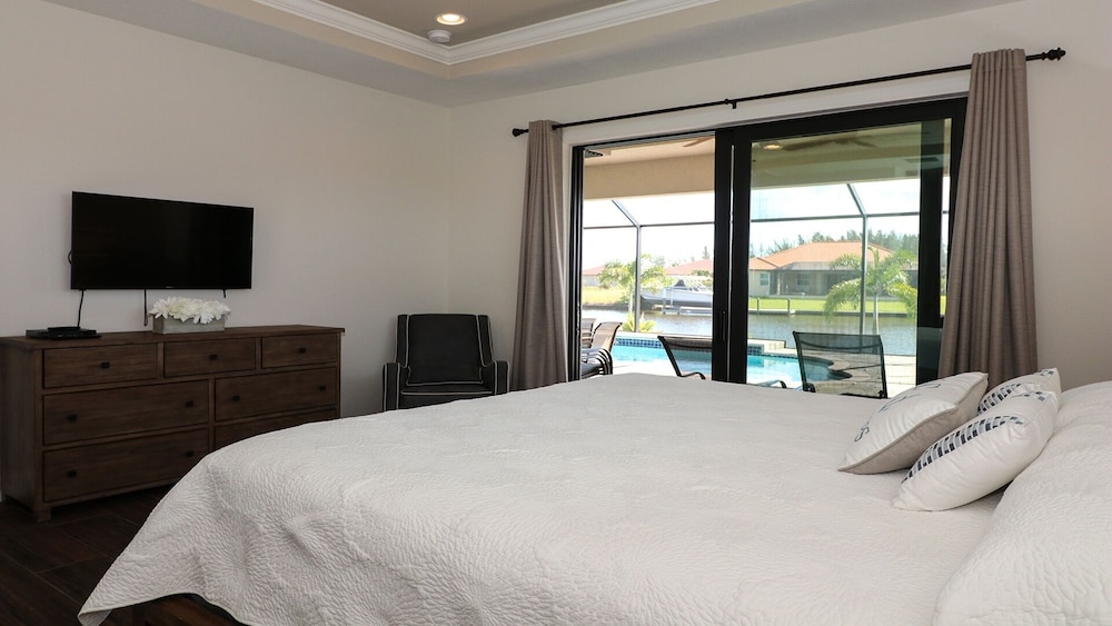 House, 3 Bedrooms photo 2
