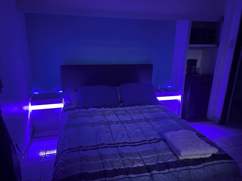Standard Room photo 2