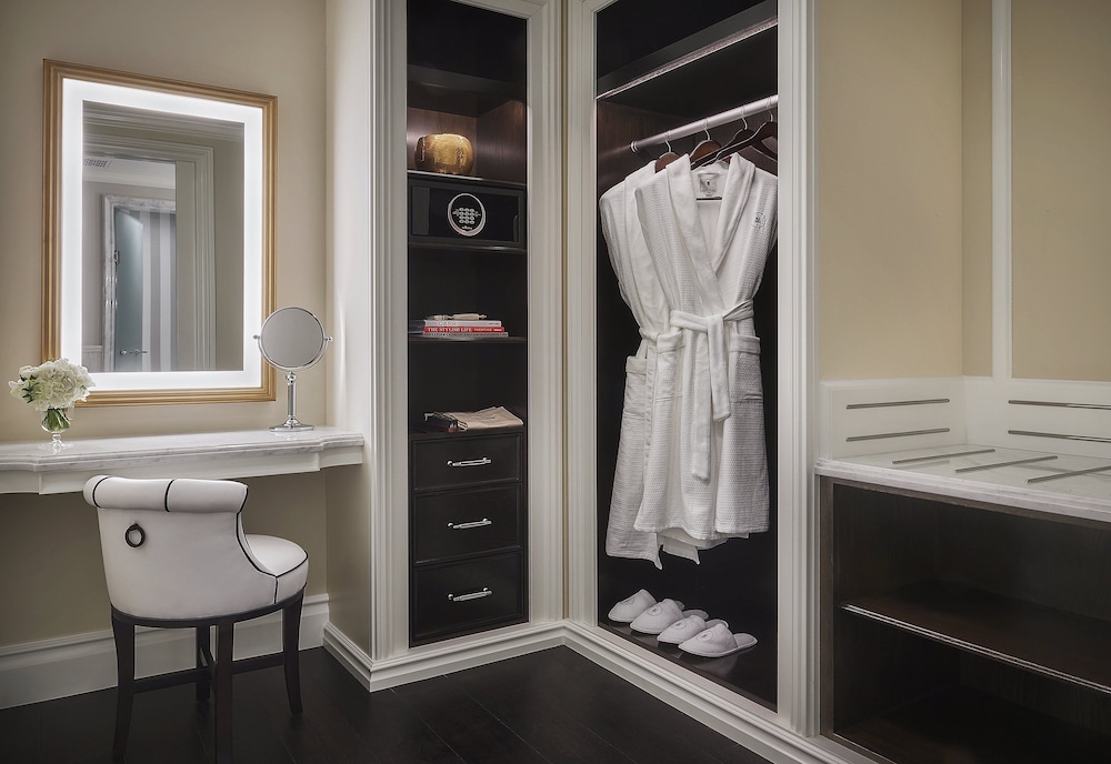 Studio, 1 King Bed, Hearing Accessible, Bathtub (Mobility/Hearing, Beach House) - Photo 3