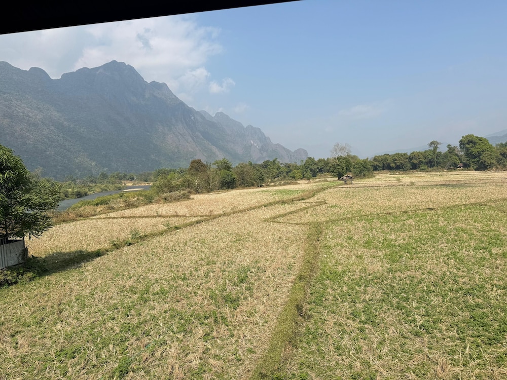 Deluxe Double Room, Balcony, Hill View photo 3