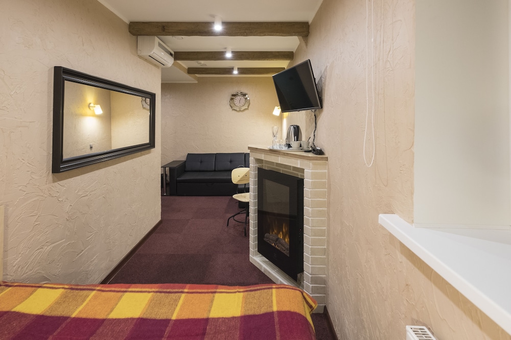 Junior Suite, Jetted Tub