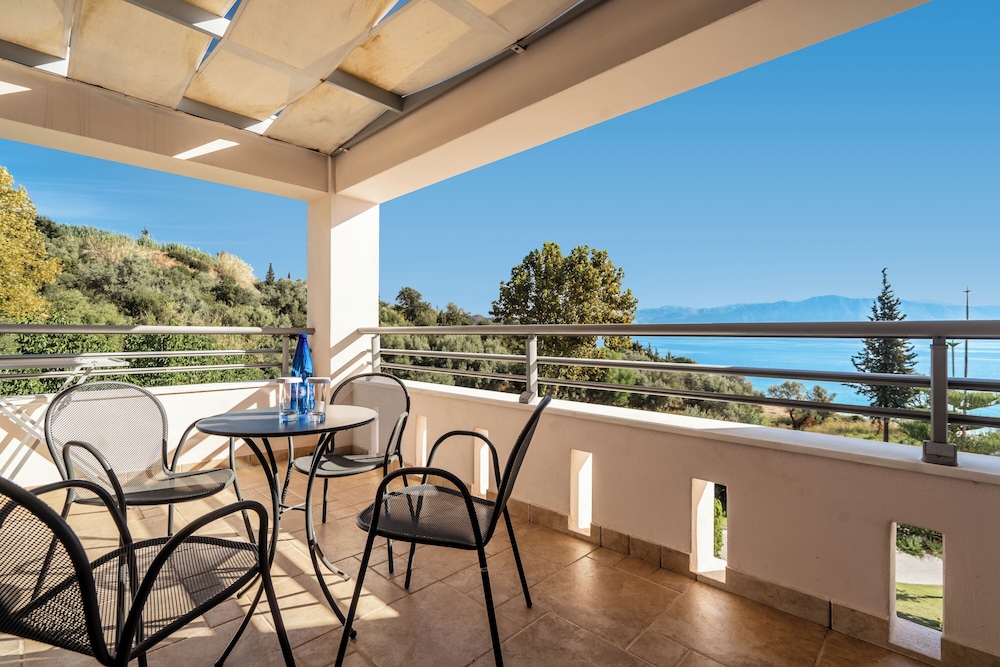 Superior Suite, Sea View photo 3