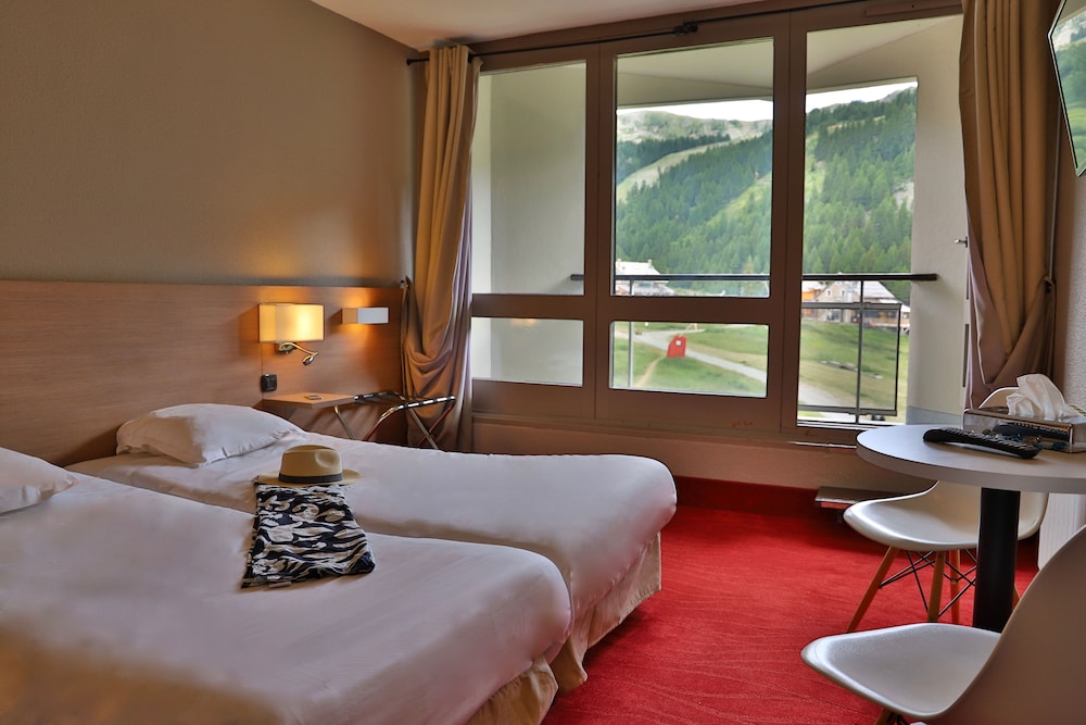 Twin Room, Balcony (2 persons) photo 1