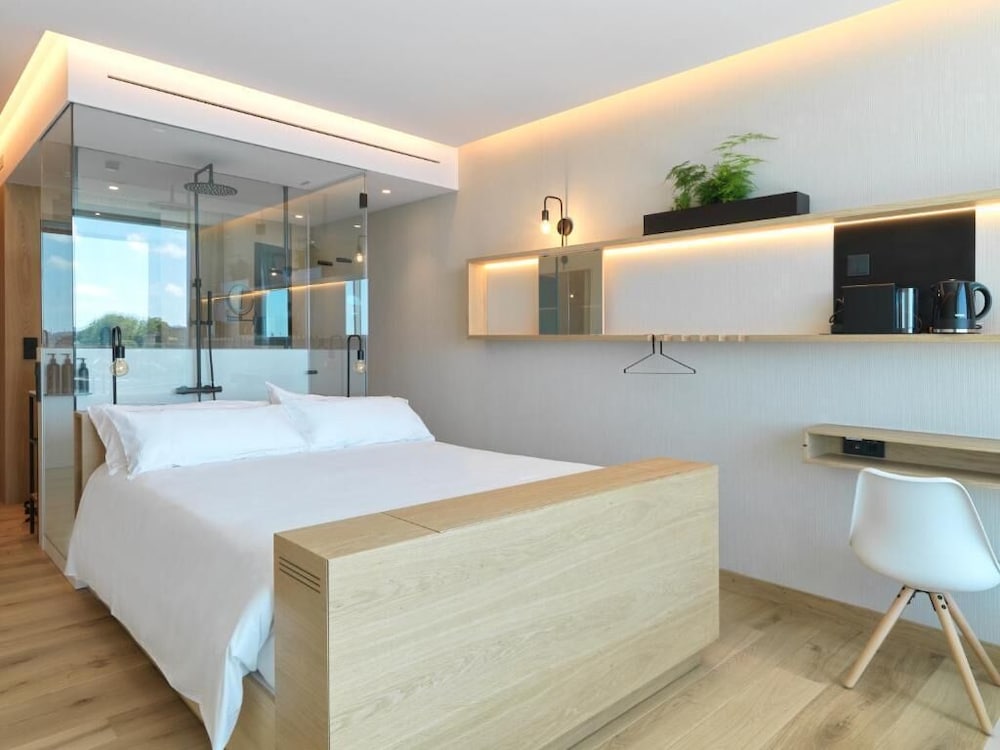 Signature Room - Photo 3